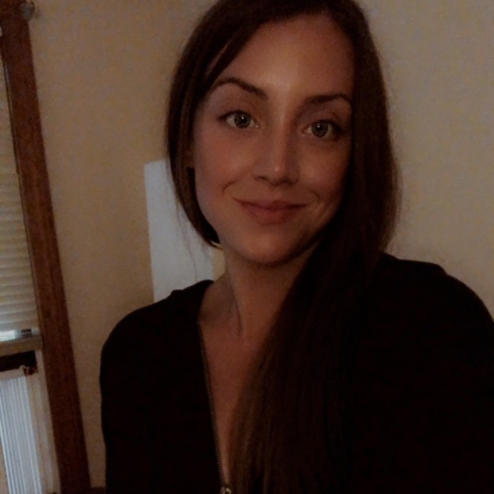 Meet your Posher, Lauren